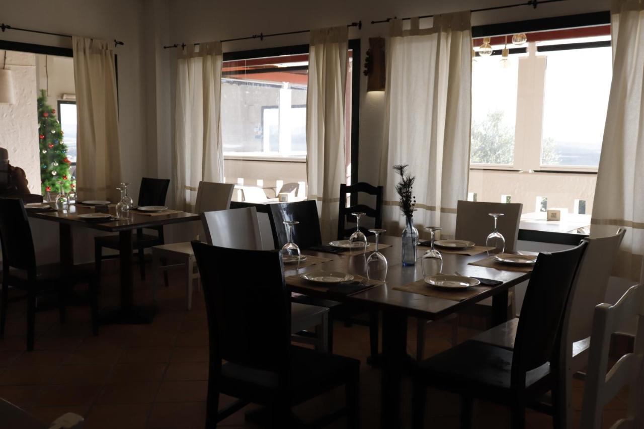 Hostal Restaurante Benalup Golf 외부 사진