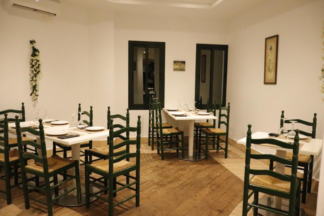 Hostal Restaurante Benalup Golf 외부 사진